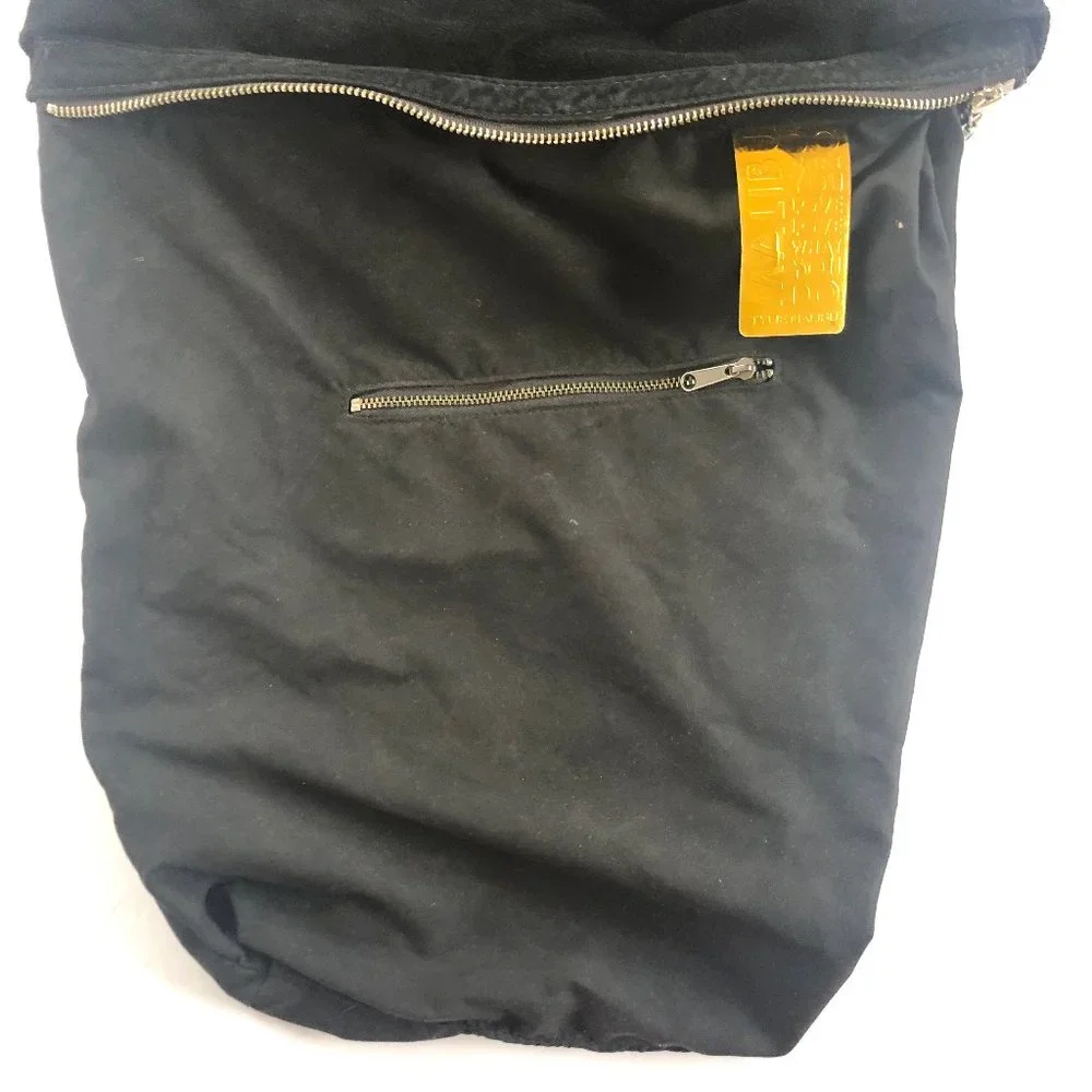 Tylie Malibu beauty bag